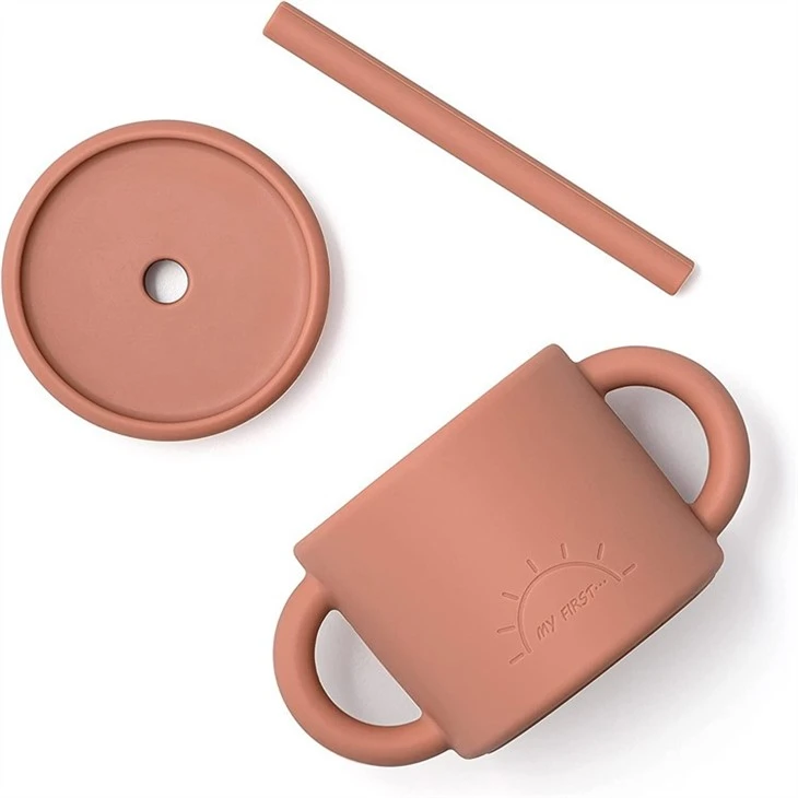 Silicone sippy cup with straw